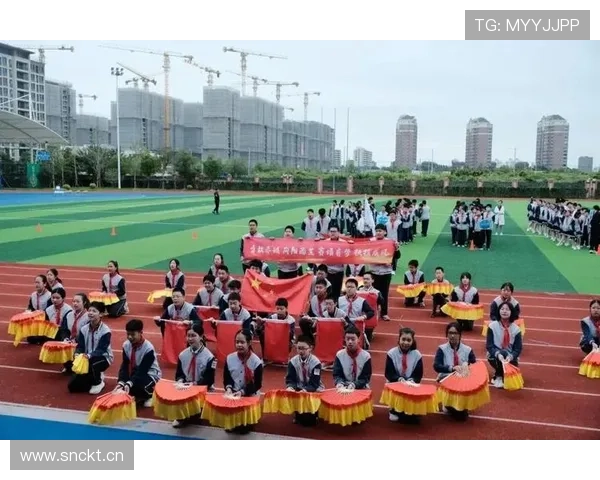 青春飞扬激情燃动奋勇拼搏共谱校园运动盛典华章